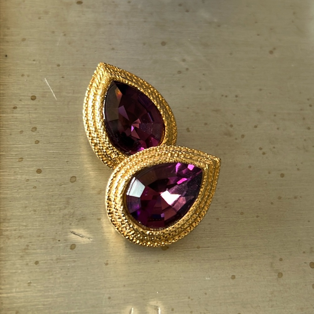 1970’s-1980’s Vintage Amethyst and Gold earrings